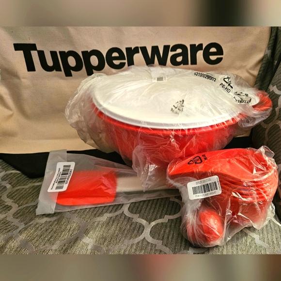 Tupperware Other - SOLD - New Baking Set